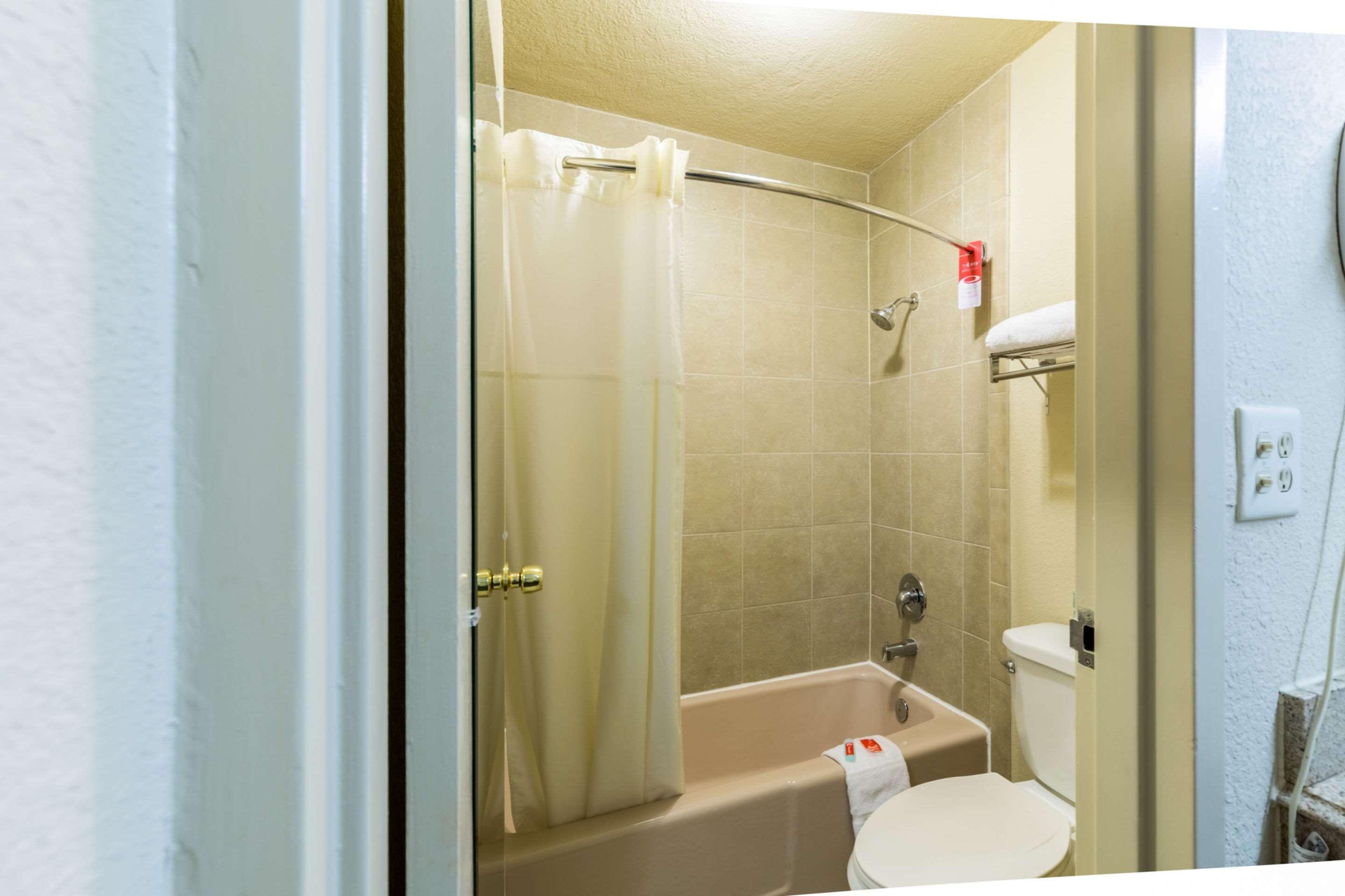 Econo Lodge Baytown Extérieur photo