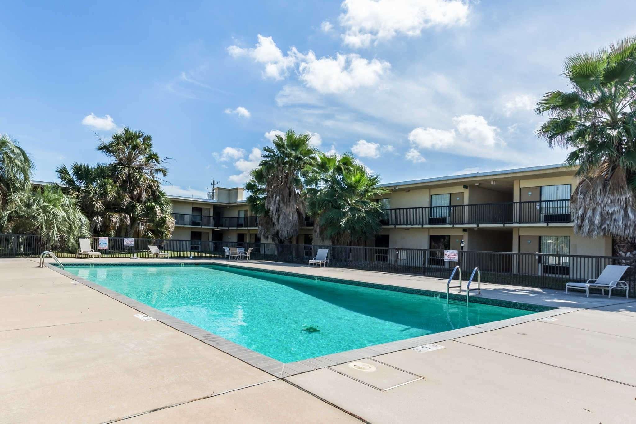 Econo Lodge Baytown Extérieur photo